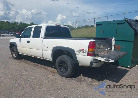 2001 Chevrolet Silverado 1500 из США, поврежденный, VIN 2GCEK19T511324893